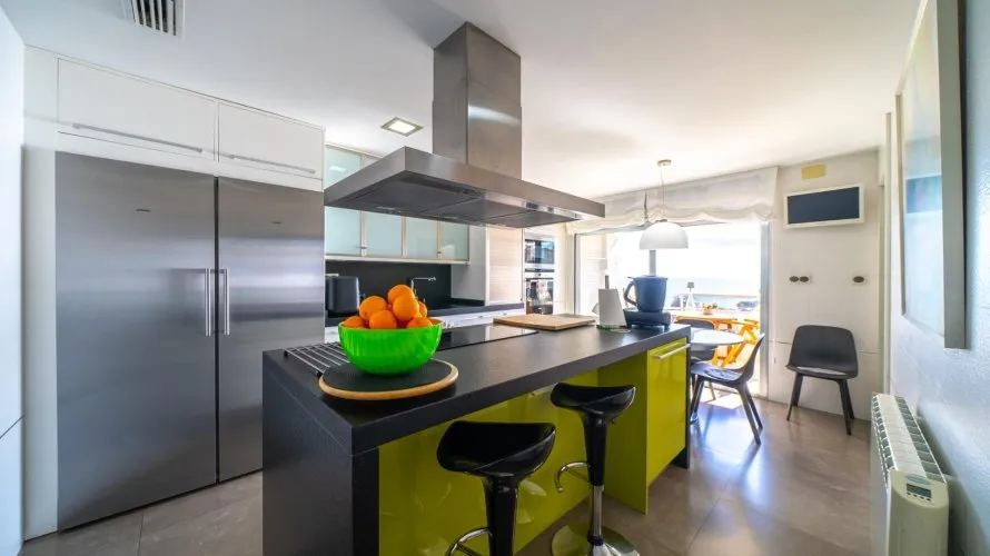 Apartamento de 4 dormitorios en Villajoyosa, España No. 2306 № 3