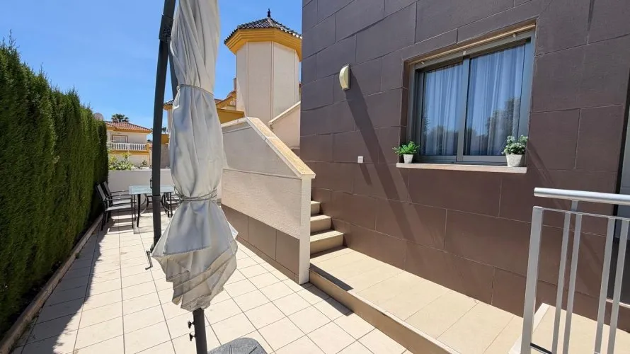 Villa de 4 dormitorios en Ciudad Quesada, España No. 2377 № 10