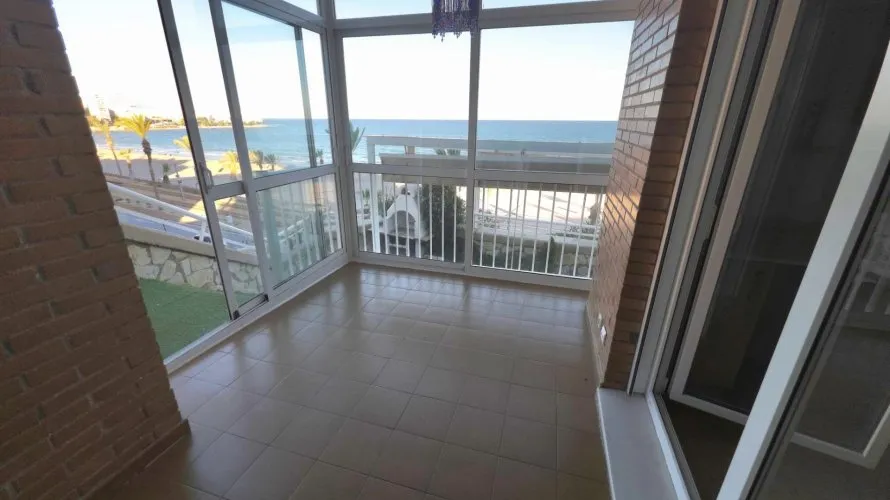 Apartamento de 3 dormitorios en El Campello, España No. 2084 № 11
