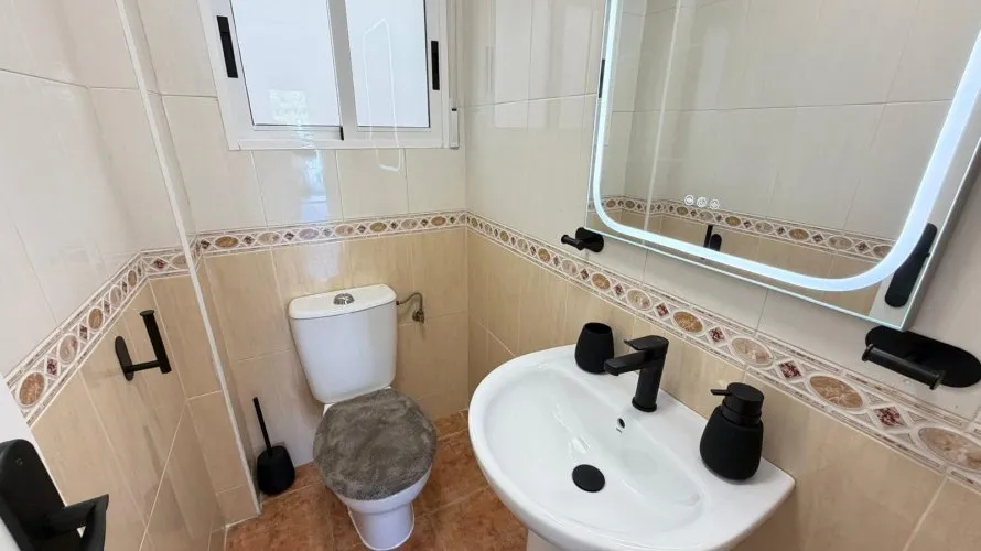 Сasa de 3 dormitorios en Alicante, España No. 2374 № 21