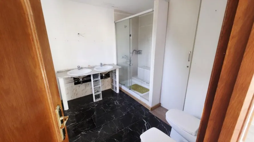 Apartamento de 5 dormitorios en Alicante, España No. 2196 № 24