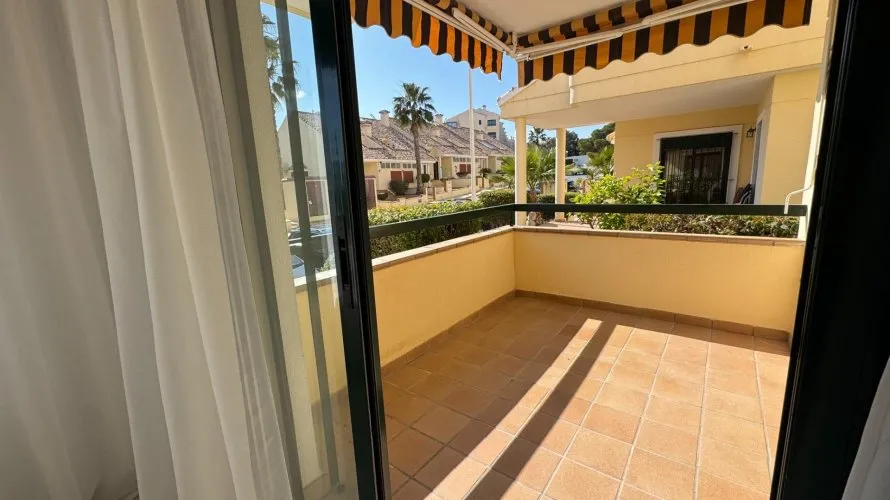 Apartamento de 2 dormitorios en Alicante, España No. 2347 № 15
