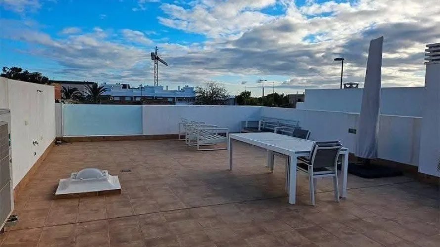 Villa de 3 dormitorios en Avileses, España No. 2625 № 2