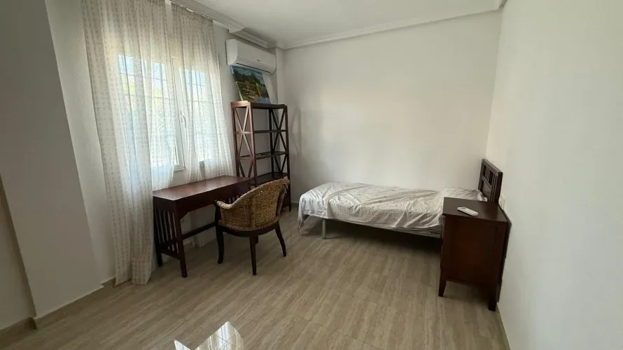 Сasa de 3 dormitorios en Torrevieja, España No. 2323 № 8