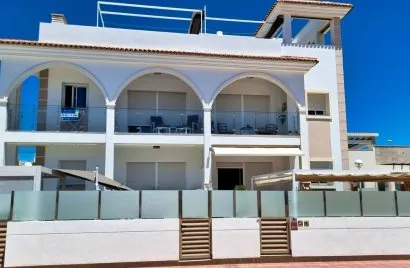 Bungalow de 2 dormitorios en Ciudad Quesada, España No. 1945