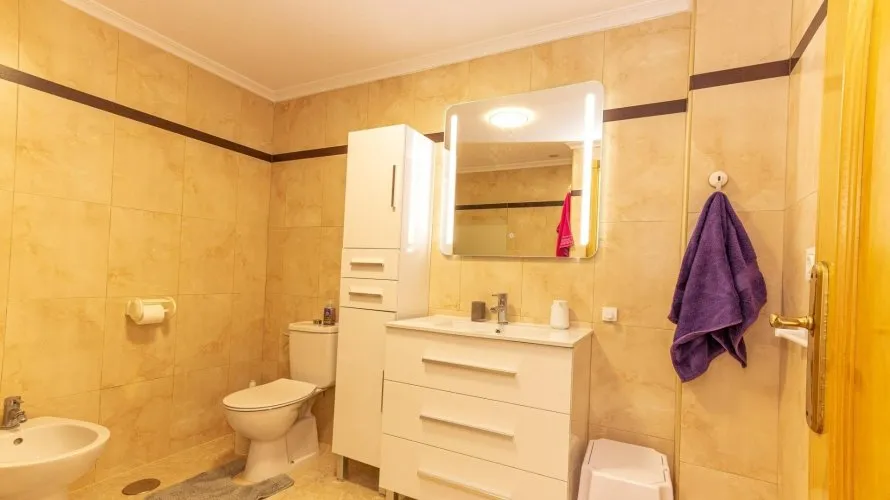 Apartamento de 1 dormitorio en Alicante, España No. 2395