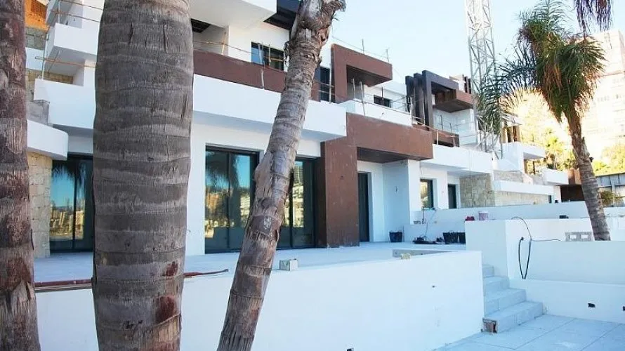 Apartamento de 4 dormitorios en Benidorm, España No. 1680 № 12