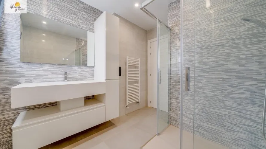 Villa de 5 dormitorios en Calpe, España No. 1790 № 14