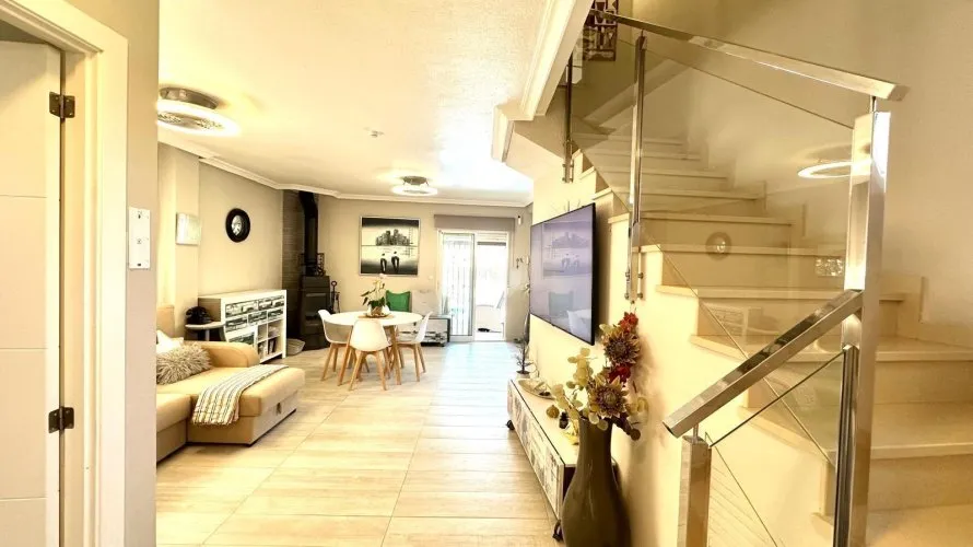 Apartamento de 4 dormitorios en La Regia, España No. 2604 № 10