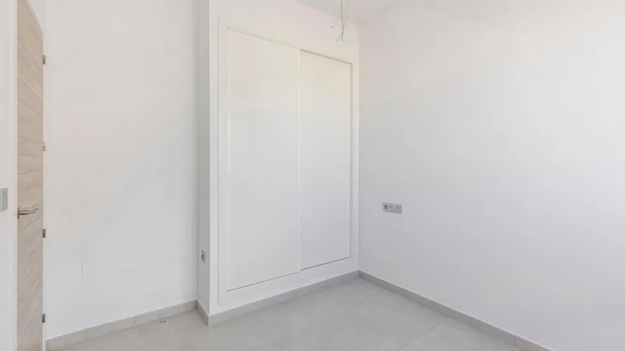 Villa de 3 dormitorios en La Florida, España No. 2422 № 22
