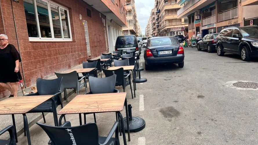 Propiedad comercial de 158m² en Torrevieja, España No. 1936 № 1