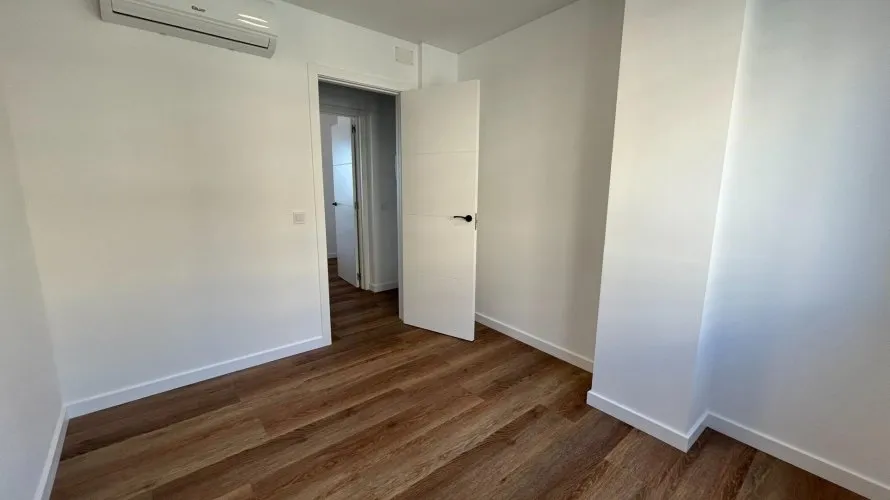 Apartamento de 2 dormitorios en Torrevieja, España No. 1515 № 25