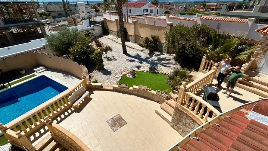 Villa de 5 dormitorios en Ciudad Quesada, España No. 2359 № 1
