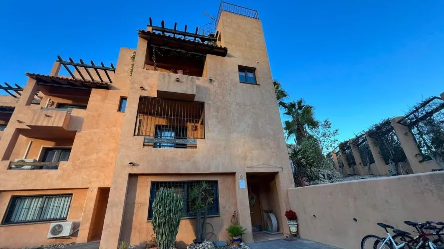 Dúplex de 3 dormitorios en Villamartin, España No. 2498 № 24
