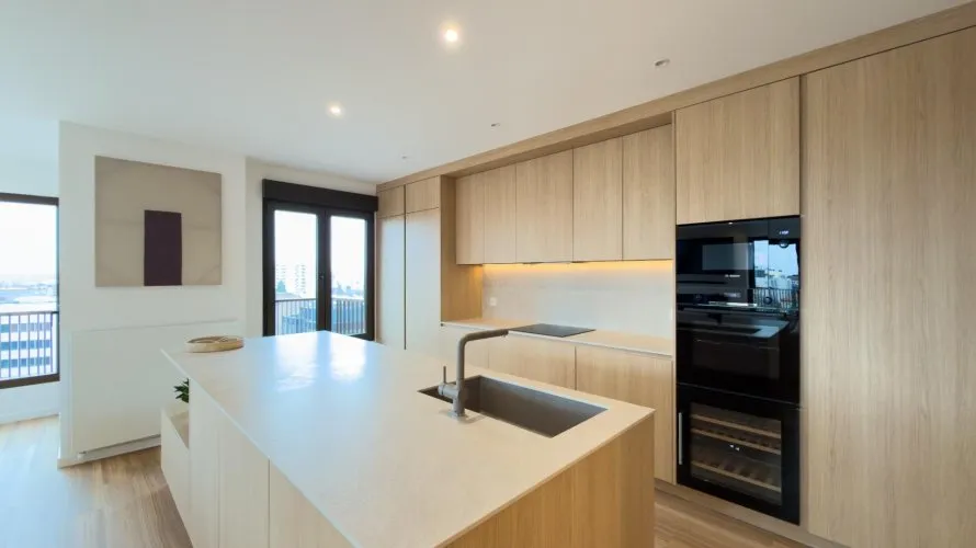 Apartamento de 3 dormitorios en Madrid, España No. 2238 № 8