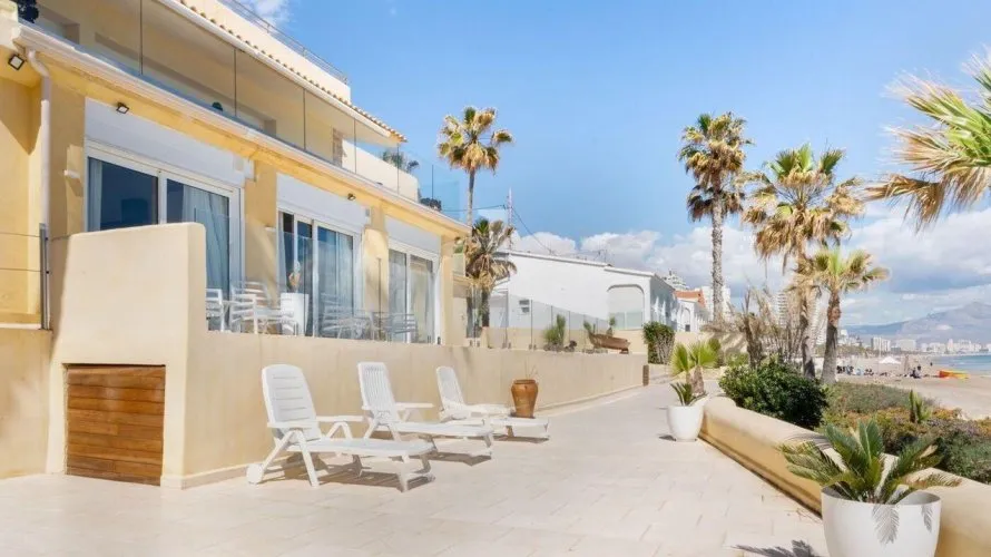 Villa de 10 dormitorios en Cabo De Las Huertas, España No. 2570 № 1