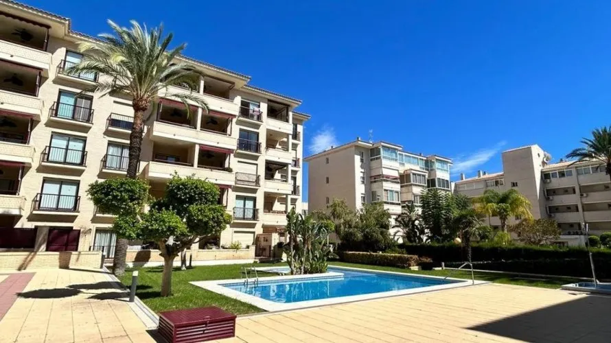 Apartamento de 80m² en Albir, España No. 1961 № 13