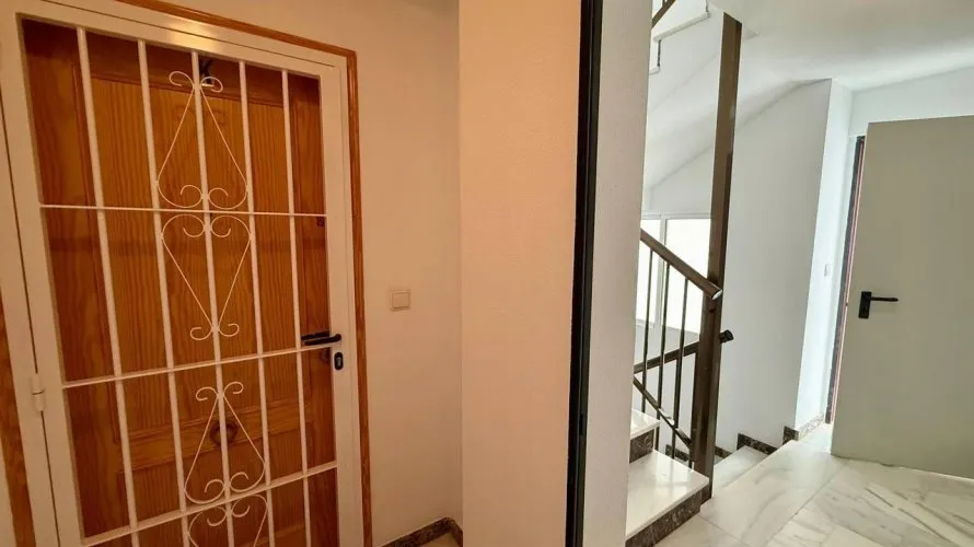 Apartamento de 3 dormitorios en La Mata, España No. 2460 № 7