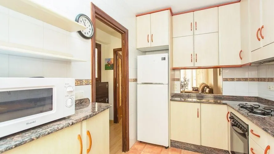 Apartamento de 3 dormitorios en Torrevieja, España No. 1575 № 1