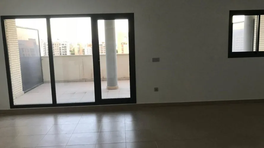 Ático de 4 dormitorios en Alicante, España No. 2390 № 13