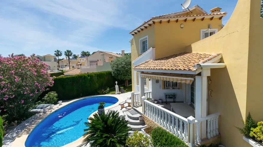 Villa de 194m² en Alicante, España No. 2667 № 28