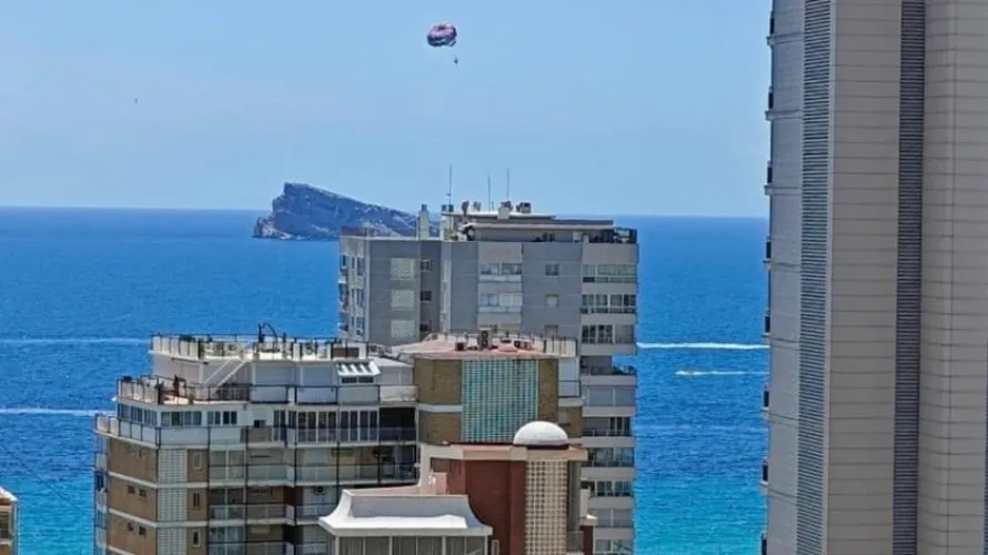 Apartamento de 55m² en Benidorm, España No. 1964 № 2
