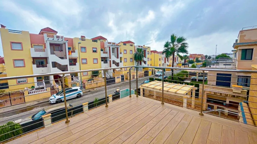 Villa de 5 dormitorios en La Zenia, España No. 2527 № 10