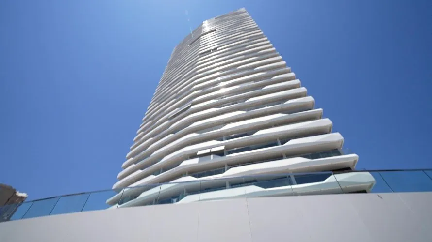 Apartamento de 2 dormitorios en Benidorm, España No. 2521 № 8