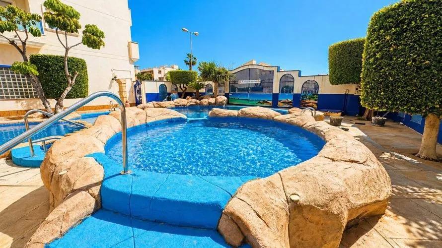 Apartamento de 98m² en Campoamor, España No. 2396 № 13