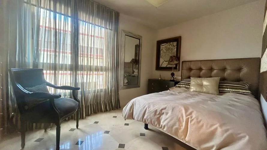 Apartamento de 3 dormitorios en Benidorm, España No. 2043 № 3