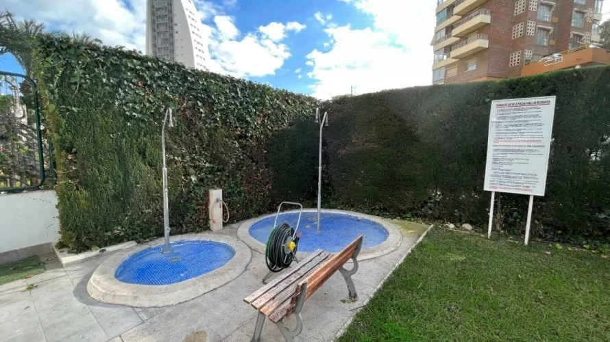 Apartamento de 2 dormitorios en Benidorm, España No. 1735 № 25