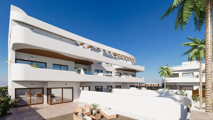 Bungalow de 2 dormitorios en Los Alcázares, España No. 2158