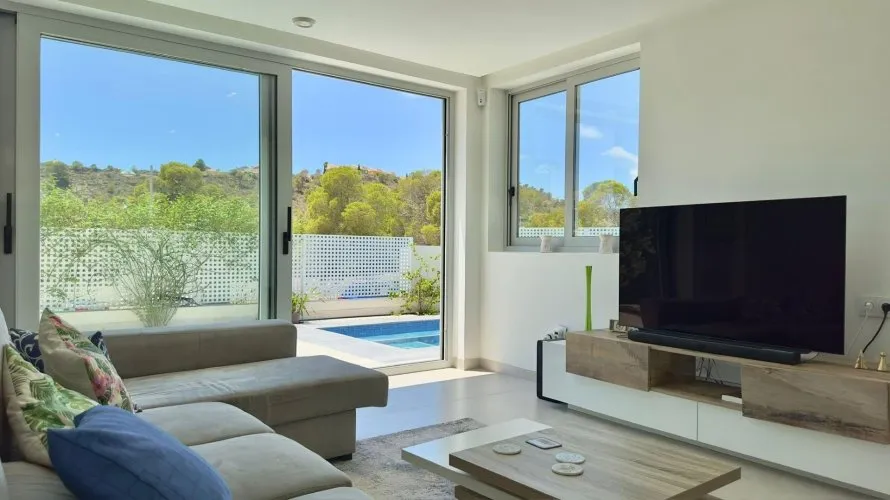 Villa de 3 dormitorios en Finestrat, España No. 1925 № 7