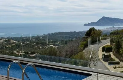 Villa de 4 dormitorios en Altea La Vella, España No. 2598