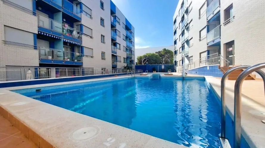 Apartamento de 4 dormitorios en Torrevieja, España No. 1915 № 6