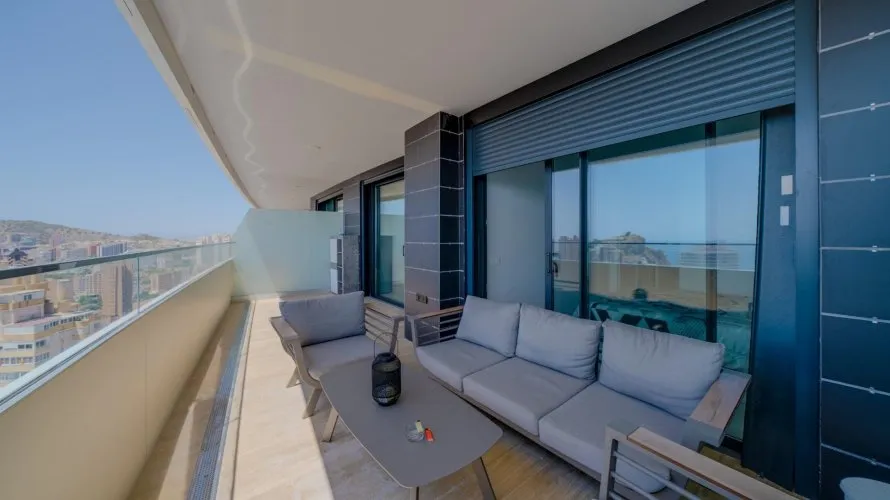 Apartamento de 2 dormitorios en Benidorm, España No. 2521 № 28