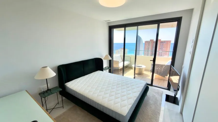 Apartamento de 3 dormitorios en Benidorm, España No. 2627 № 16