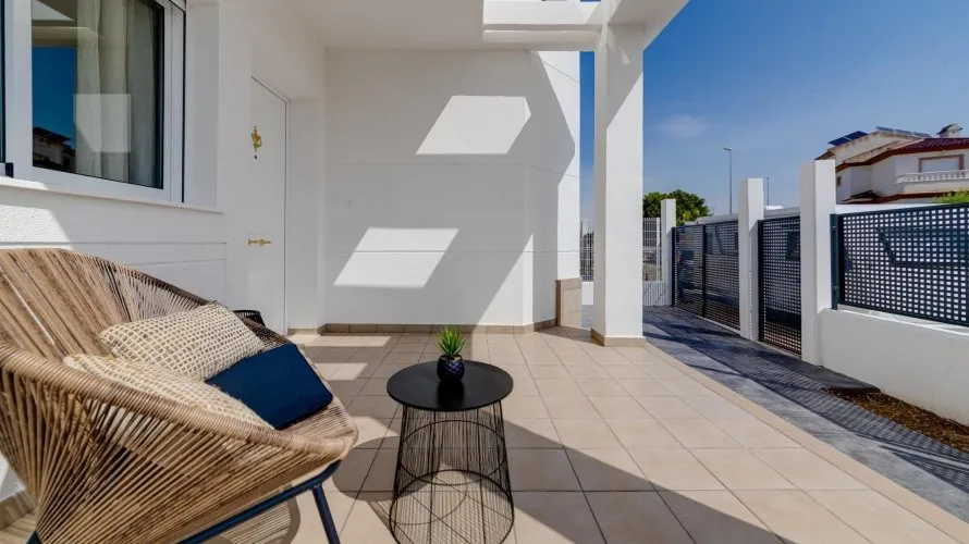 Villa de 3 dormitorios en San Fulgencio, España No. 1818 № 20