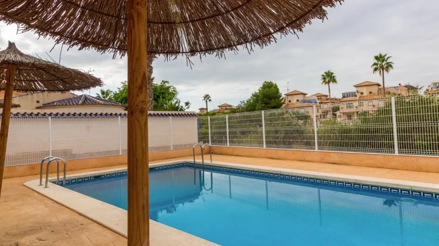 Сasa de 85m² en La Zenia, España No. 2665 № 24