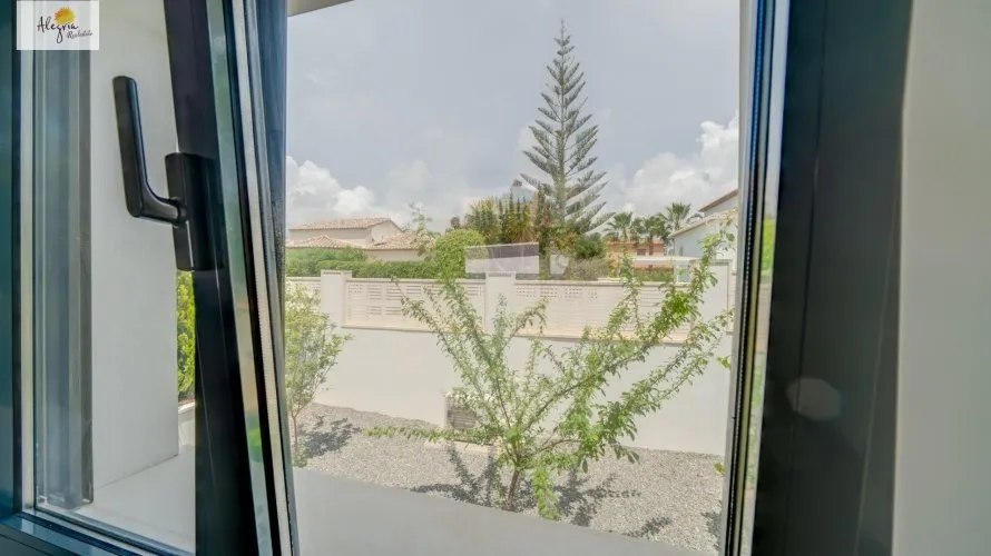 Villa de 5 dormitorios en Calpe, España No. 1790 № 24