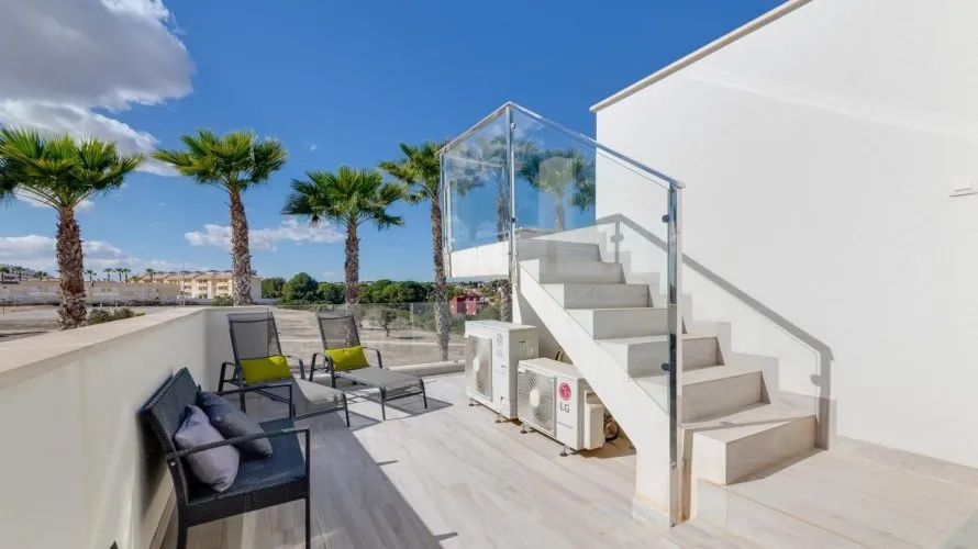 Villa de 3 dormitorios en La Zenia, España No. 1580 № 17