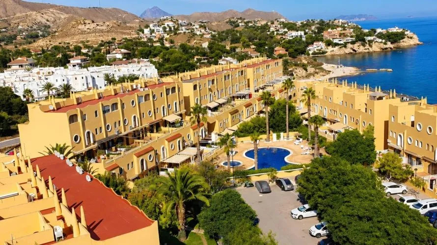 Сasa de 3 dormitorios en El Campello, España No. 2697 № 2