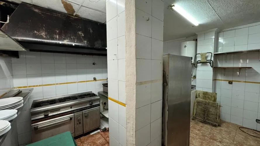 Propiedad comercial de 118m² en Torrevieja, España No. 1483 № 14