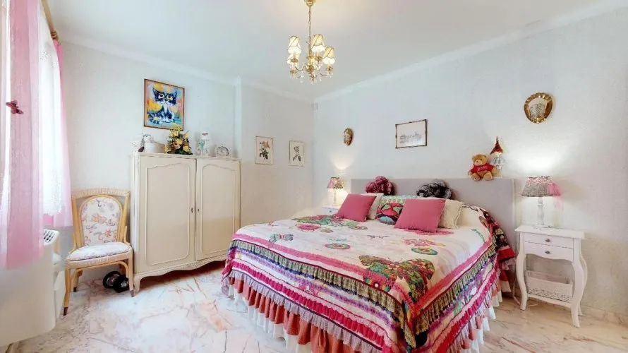 Villa de 7 dormitorios en Maryvilla, España No. 1741 № 11