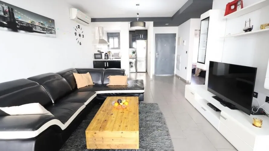 Apartamento de 2 dormitorios en La Zenia, España No. 2221 № 4