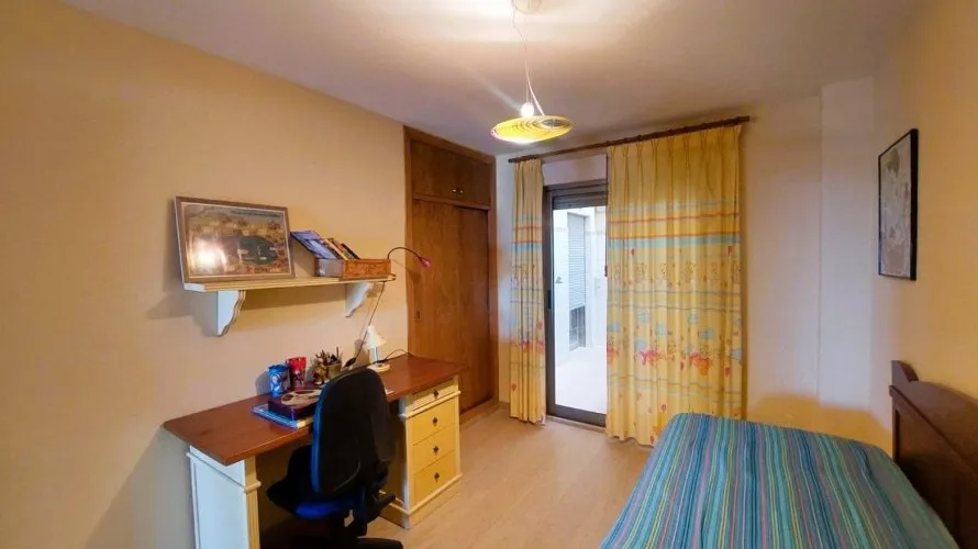 Apartamento de 4 dormitorios en Torrevieja, España No. 1915 № 20