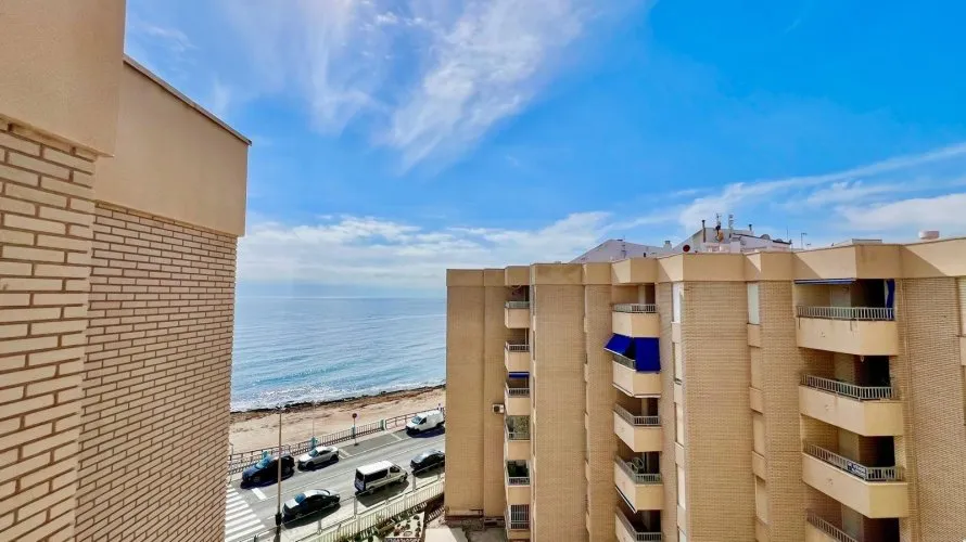 Ático de 2 dormitorios en Torrevieja, España No. 2298 № 10