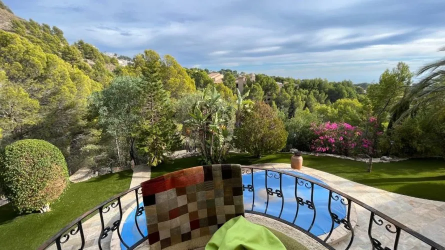Villa de 4 dormitorios en Altea La Vella, España No. 1855 № 27