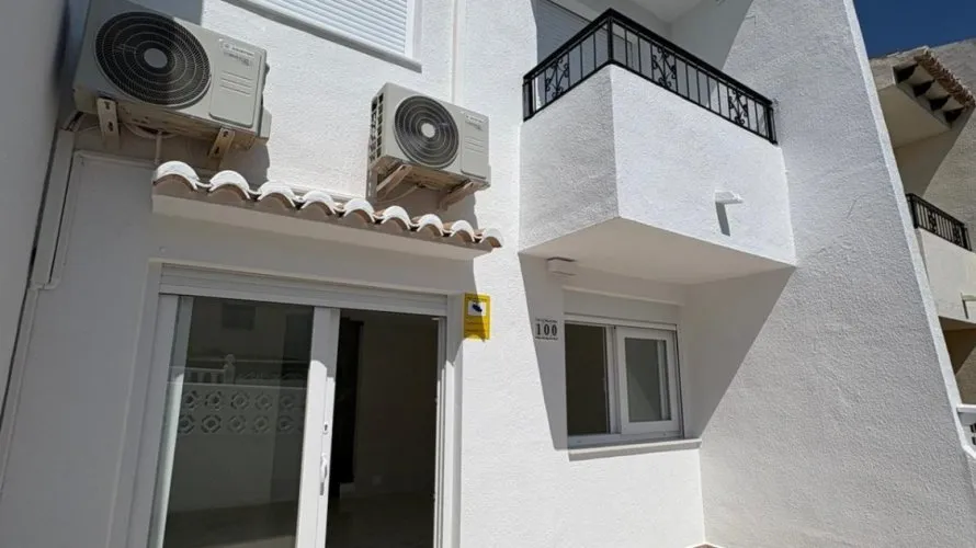 Сasa de 3 dormitorios en Torrevieja, España No. 2128 № 25
