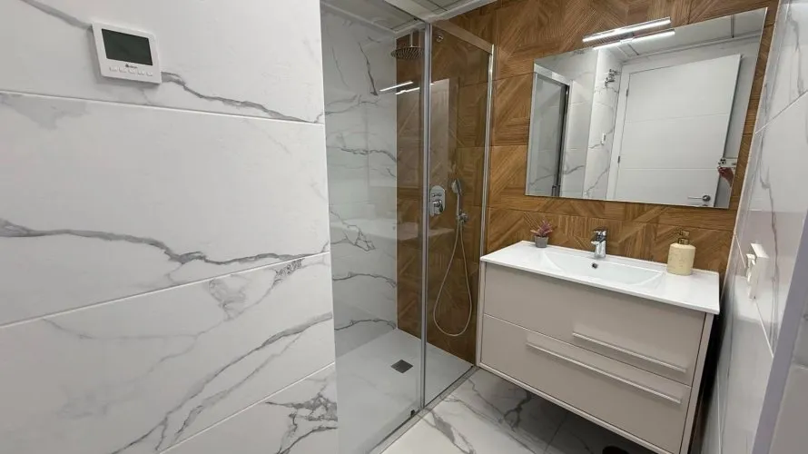 Apartamento de 2 dormitorios en Torrevieja, España No. 1549 № 10